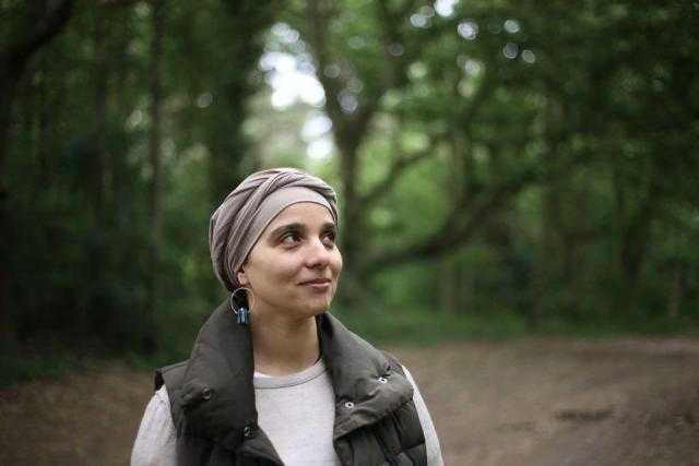 أشباه آدم...